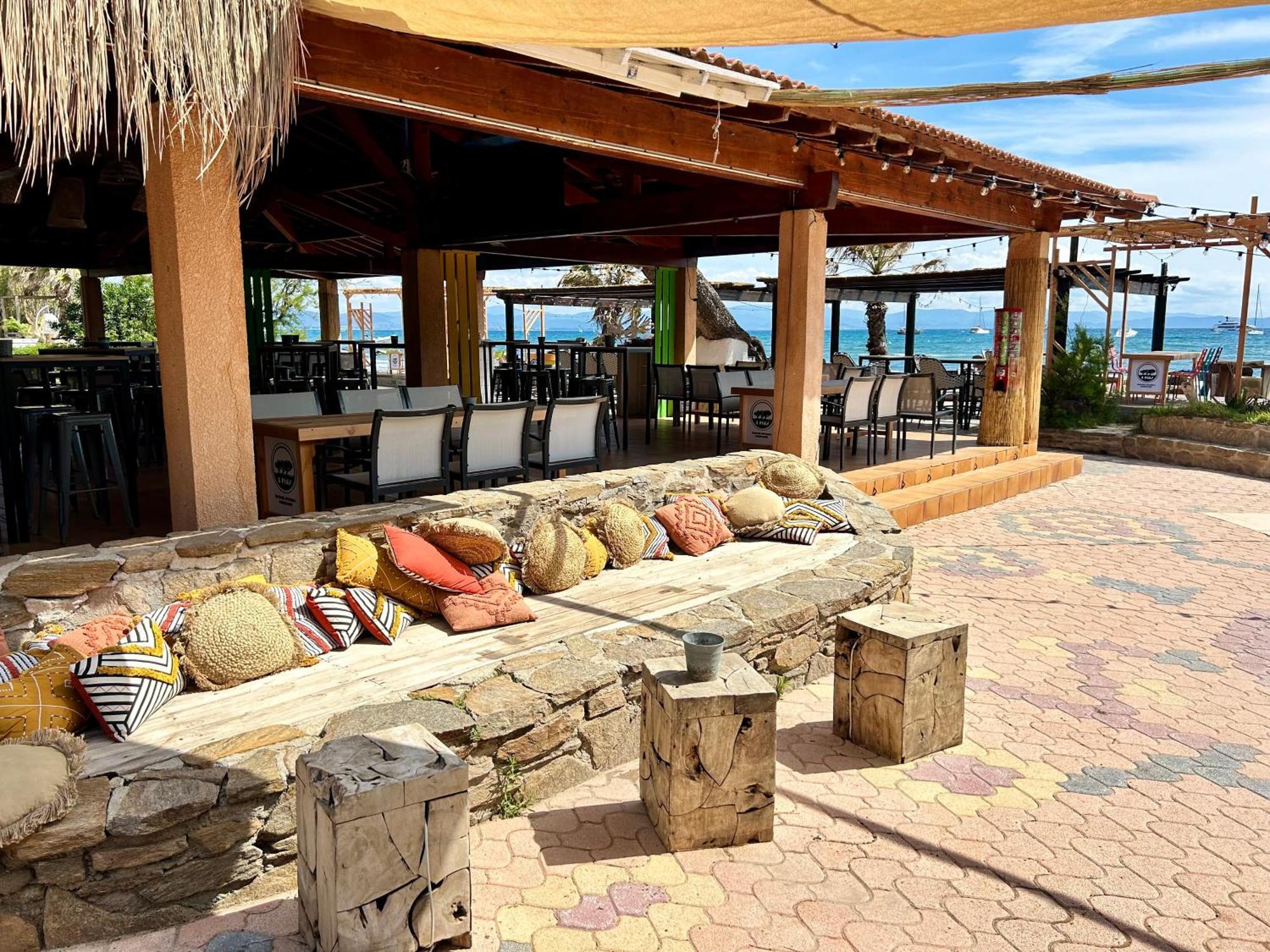 ホテル Playa Pachamama イエール エクステリア 写真